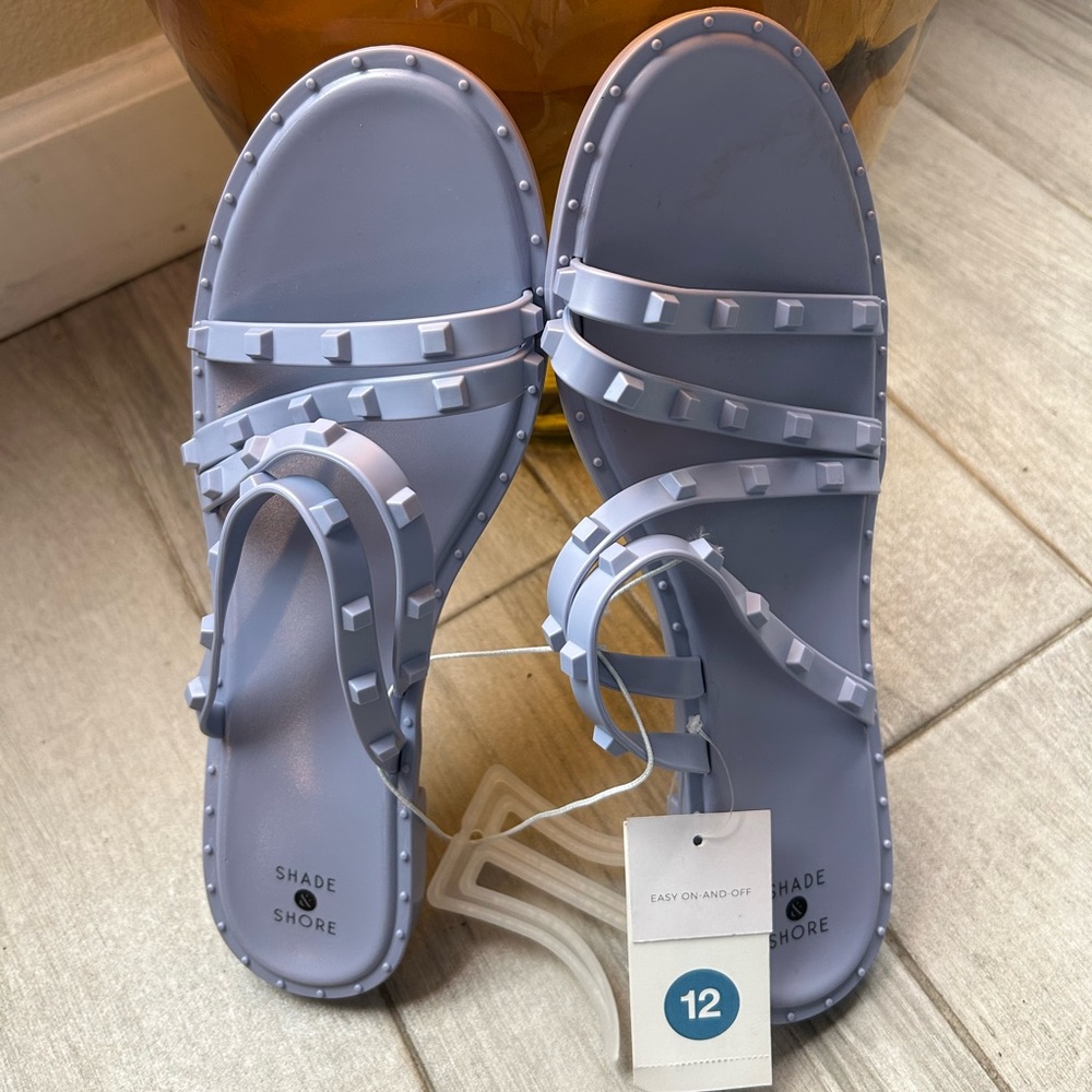 Shade and Shore slip on sandals